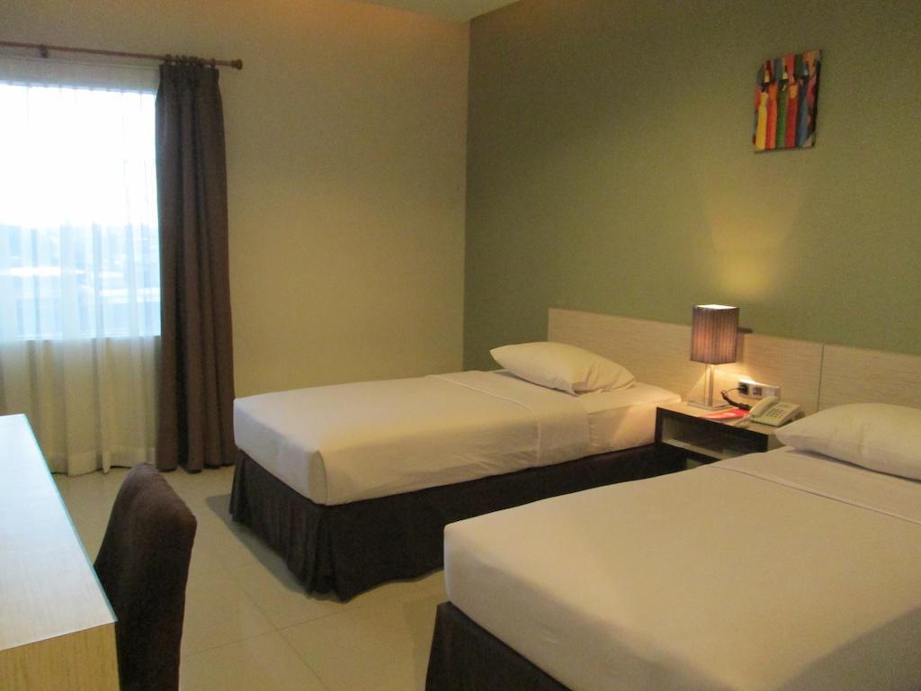 N3 Hotel Giacarta Camera foto