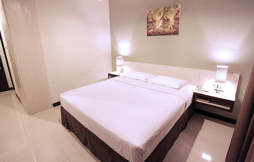 N3 Hotel Giacarta Esterno foto